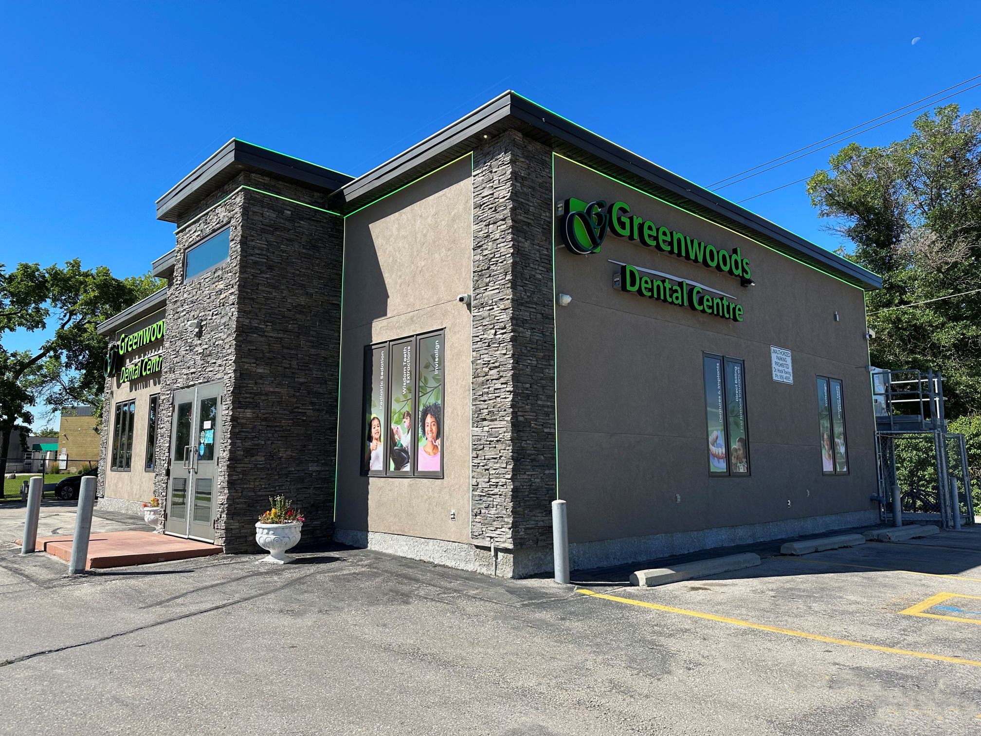 View of Greenwoods Dental Pembina Clinic from the parking lot